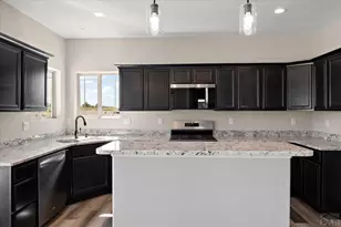 986 S Kenosha Ln, Pueblo West, CO 81007 - Photo 8