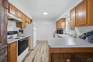 357 W Spaulding Ave S, Pueblo West, CO 81007 - Photo 8