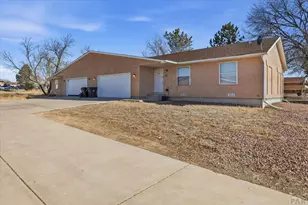 357 W Spaulding Ave S, Pueblo West, CO 81007 - Photo 2