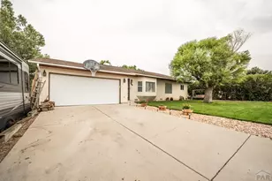 714 S Blakeland Dr, Pueblo West, CO 81007 - Photo 2