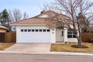 960 Peachcrest Dr, Pueblo, CO 81005 - Photo 1