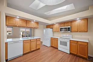 179 S Carmel Ct, Pueblo, CO 81007 - Photo 6