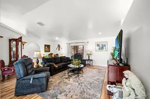 126 S Burke Ct, Pueblo, CO 81007 - Photo 4