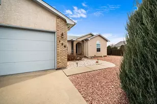 126 S Burke Ct, Pueblo, CO 81007 - Photo 2