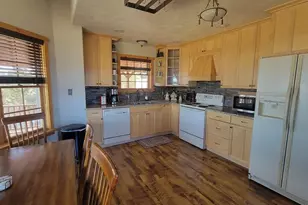 3425 Vaughn View Dr, Pueblo, CO 81005 - Photo 8