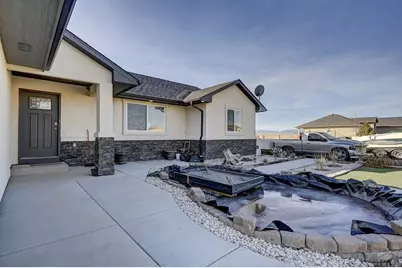 40 E Lyons Dr, Pueblo West, CO 81007 - Photo 2