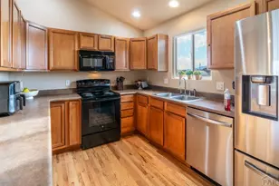 521 N Ramaldo Dr, Pueblo West, CO 81007 - Photo 10