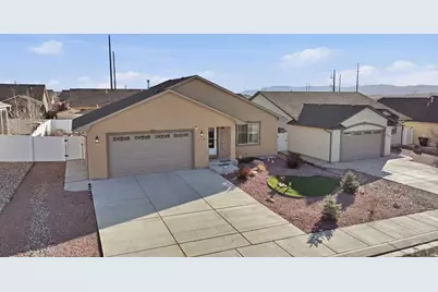 2218 Cliffmoor Ln, Pueblo, CO 81008 - Photo 2