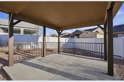 2218 Cliffmoor Ln, Pueblo, CO 81008 - Photo 10