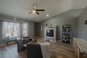 917 S Sterling Ln, Pueblo, CO 81007 - Photo 2