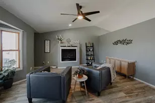 917 S Sterling Ln, Pueblo, CO 81007 - Photo 4