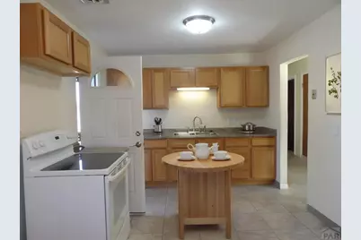 2950 Lancaster Dr, Pueblo, CO 81005 - Photo 4