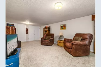 2932 8th Ave, Pueblo, CO 81008 - Photo 48