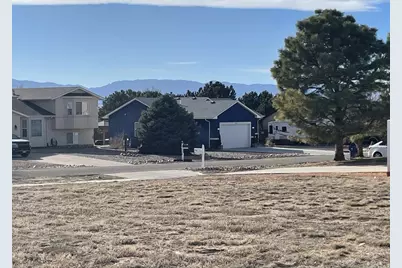 115 W Blakeland Dr, Pueblo West, CO 81007 - Photo 4