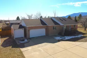 4746 Cuerno Verde Blvd, Colorado City, CO 81019 - Photo 1