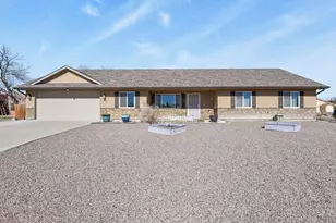 573 W Archer Plaza, Pueblo, CO 81007 - Photo 2