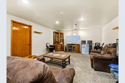 1177 E Kirkwood Dr, Pueblo West, CO 81007 - Photo 32