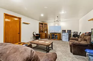 1177 E Kirkwood Dr, Pueblo West, CO 81007 - Photo 32