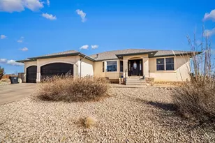 570 S Ferncliff, Pueblo West, CO 81007 - Photo 2
