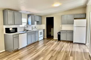 2501 E 9th St, Pueblo, CO 81001 - Photo 4