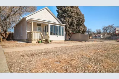 611 W 11th St, Pueblo, CO 81003 - Photo 2