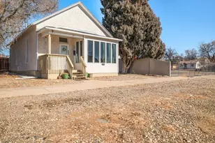 611 W 11th St, Pueblo, CO 81003 - Photo 2