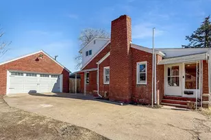 1523 E 9th St, Pueblo, CO 81001 - Photo 4