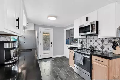 719 W 17th St, Pueblo, CO 81003 - Photo 8