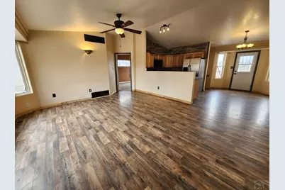 722 S Legend Lane, Pueblo, CO 81007 - Photo 2