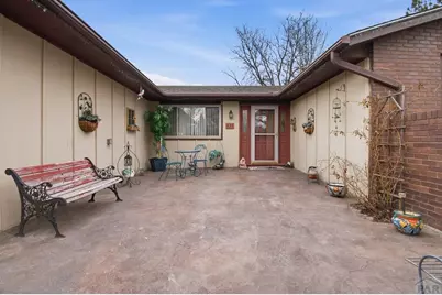 3 Queensbridge Dr, Pueblo, CO 81001 - Photo 4