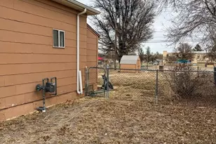 813 Edison Ave, La Junta, CO 81050 - Photo 4