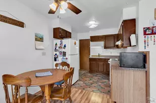 228 W 3rd St, Florence, CO 81226 - Photo 10