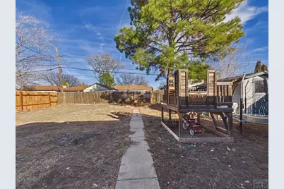 706 Airlane Ave, Pueblo, CO 81005 - Photo 32