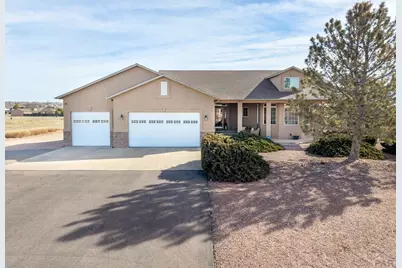 970 S Bayonne Dr, Pueblo West, CO 81007 - Photo 2