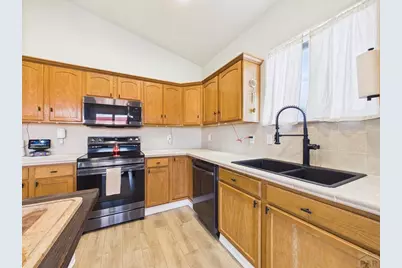 366 N Earl Place, Pueblo West, CO 81007 - Photo 10