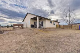 366 N Earl Pl, Pueblo West, CO 81007 - Photo 30