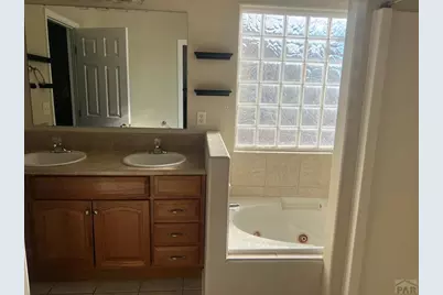 2319 Longhorn Dr, Pueblo, CO 81008 - Photo 10