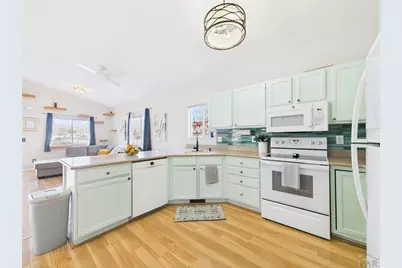 902 W 15th St, Pueblo, CO 81003 - Photo 12