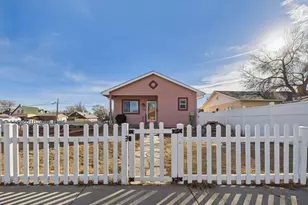 902 W 15th St, Pueblo, CO 81003 - Photo 2