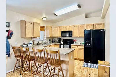 471 N Escondido Dr, Pueblo West, CO 81007 - Photo 10