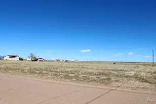 1752 N Bear Gulch Ln, Pueblo West, CO 81007 - Photo 1