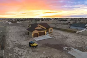 422 S Gilia Dr, Pueblo West, CO 81007 - Photo 4