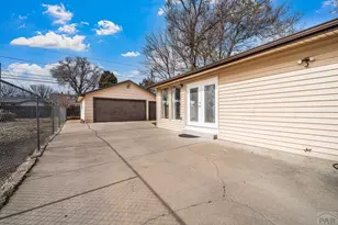 1717 Belmont Ave, Pueblo, CO 81004 - Photo 20