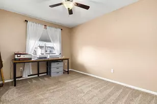 5044 Landmark Rd, Pueblo, CO 81008 - Photo 12