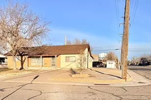 1922 Elmwood Ln, Pueblo, CO 81005 - Photo 2