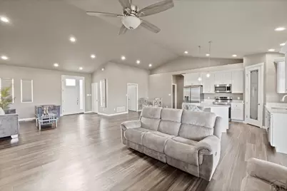 1461 E Ithaca Dr, Pueblo West, CO 81007 - Photo 10