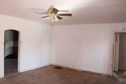 1019 E 10th St, Pueblo, CO 81001 - Photo 2