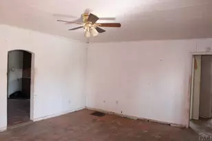 1019 E 10th St, Pueblo, CO 81001 - Photo 2