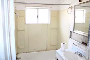 1019 E 10th St, Pueblo, CO 81001 - Photo 6