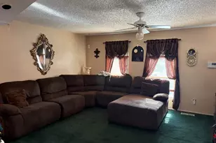 1817 E 18th St, Pueblo, CO 81001 - Photo 2